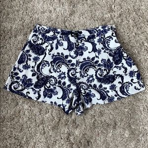 Forever 21 blue and white shorts